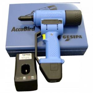 Аккумуляторный заклепочник Gesipa AccuBird для вытяжных заклепок 2.4-4,8 мм, Li-Ion, 1.3 Ач, 14.4В (вид 1)